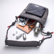 �i�A�E�g�h�A�v���_�N�c�j OUTDOOR PRODUCTS ���[�v �J�����V�����_�[�o�b�O M  �O���[