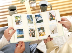 (フジフイルム) FUJIFILM instax mini チェキアルバム80 【ホワイトブルー】