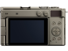 (パナソニック) Panasonic LUMIX S9広角ズームレンズキット DC-S9N-D ZLK チタンゴールド ※2025.6.26発売