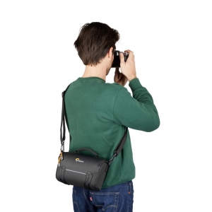 (ロープロ)Lowepro アドベンチュラ SH 160 III GRL LP37452-PWW