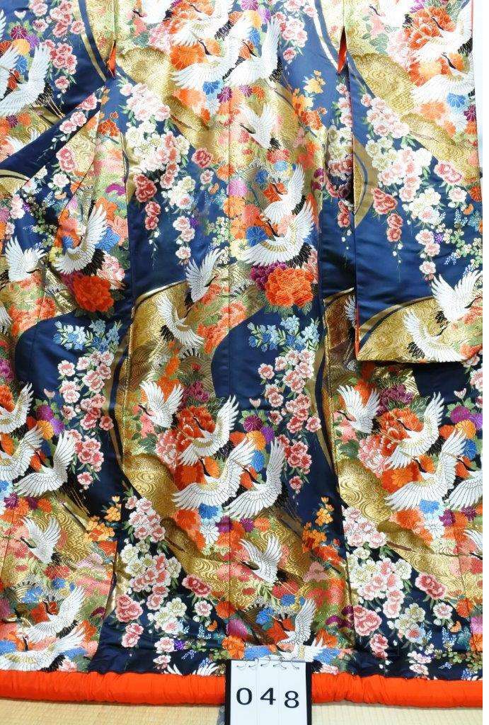 【中古衣装】 色打掛  048 紺　鶴・桜・牡丹